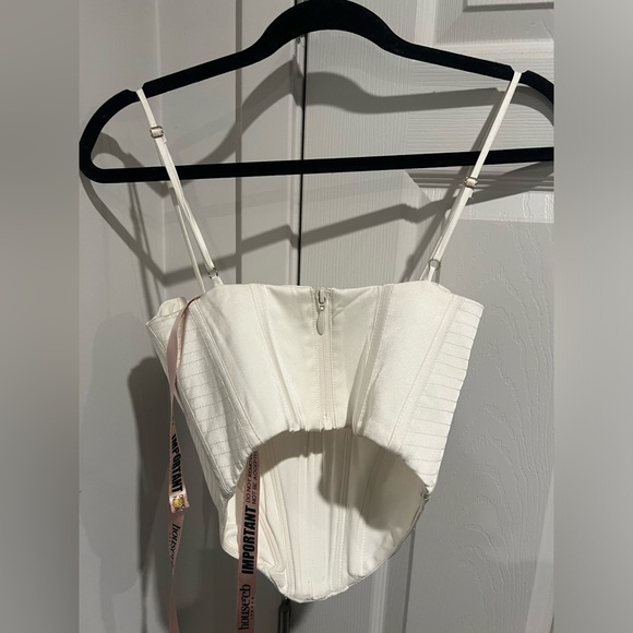 House of CB Bea Draped Satin Cropped Corset in Ivory size Small Plus Cup - Picture 8 of 9